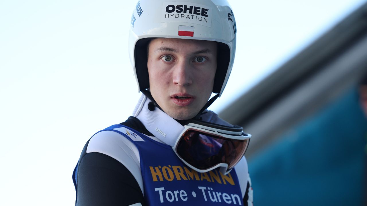 Wyjęty spoza ram. Kacper Tomasiak? "Żyje w swoim świecie. I super" - sport.tvp.pl