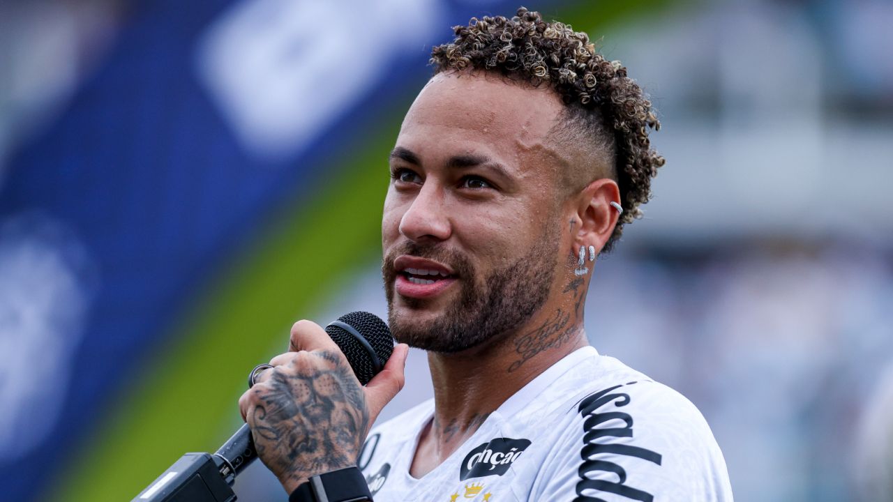 Neymar pozostanie w Santosie na kolejny rok - sport.tvp.pl