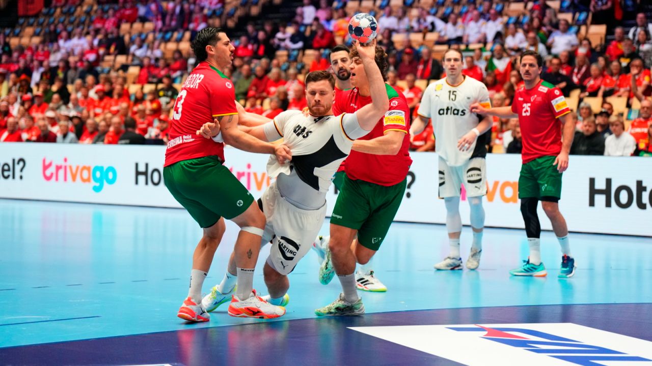 ME piłkarzy ręcznych 2026. Reprezentacja Niemiec pokonała Portugalię i wykonała ważny krok w kierunku półfinału - sport.tvp.pl