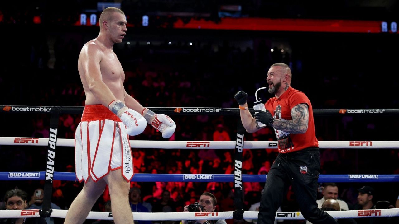 Piotr Wilczewski: Knyba ma kilka planów na walkę z Kabayelem. Chcemy być przygotowani na wszystko [WYWIAD] - sport.tvp.pl