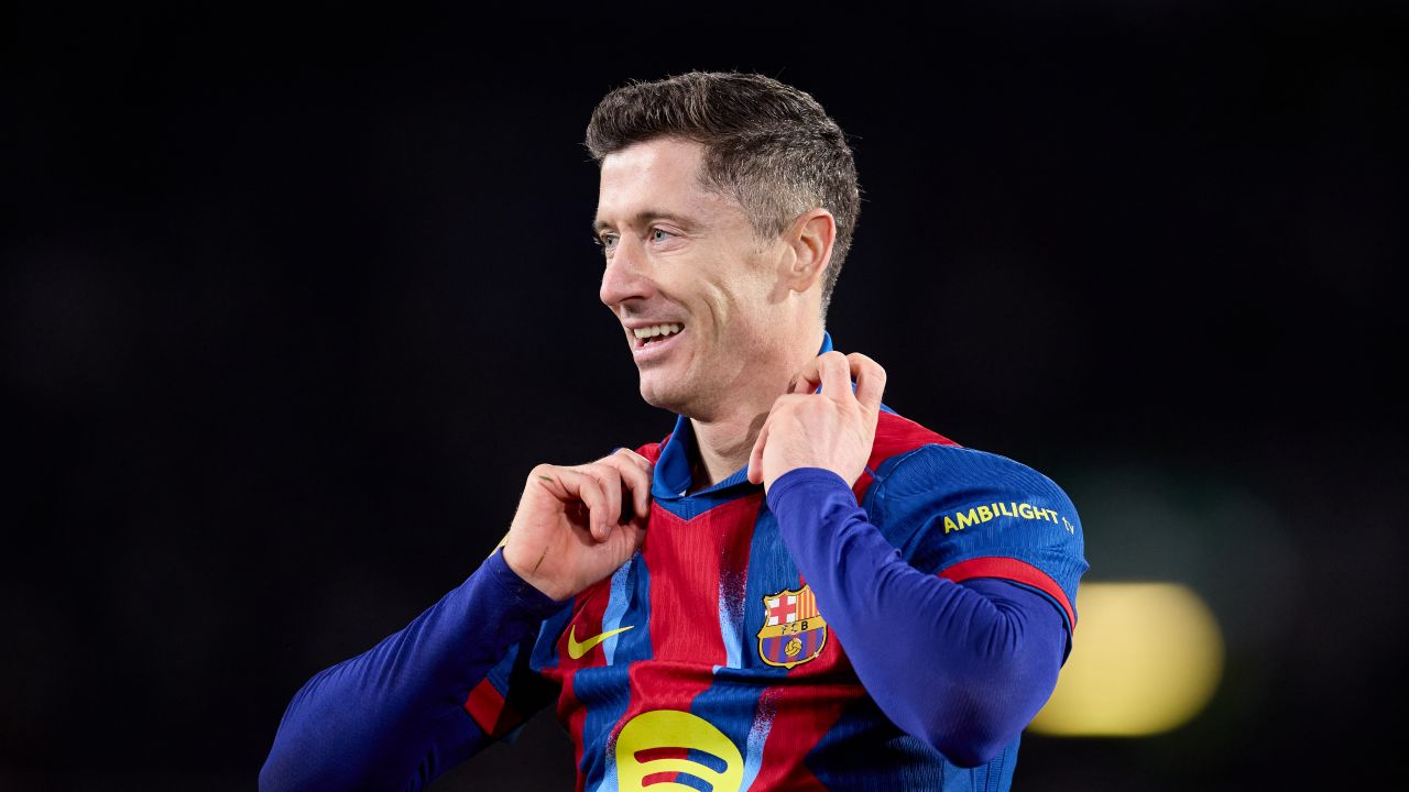 Ferran Torres kontuzjowany. Szansa dla Roberta Lewandowskiego - sport.tvp.pl