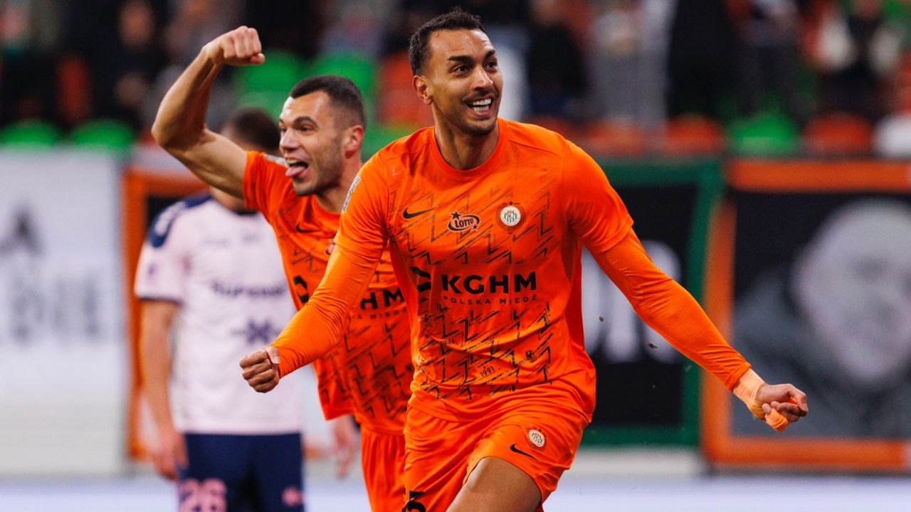 Leonardo Rocha, czyli walka Rakowa Częstochowa i Zagłębia Lubin. W grze… kilkanaście milionów złotych - sport.tvp.pl