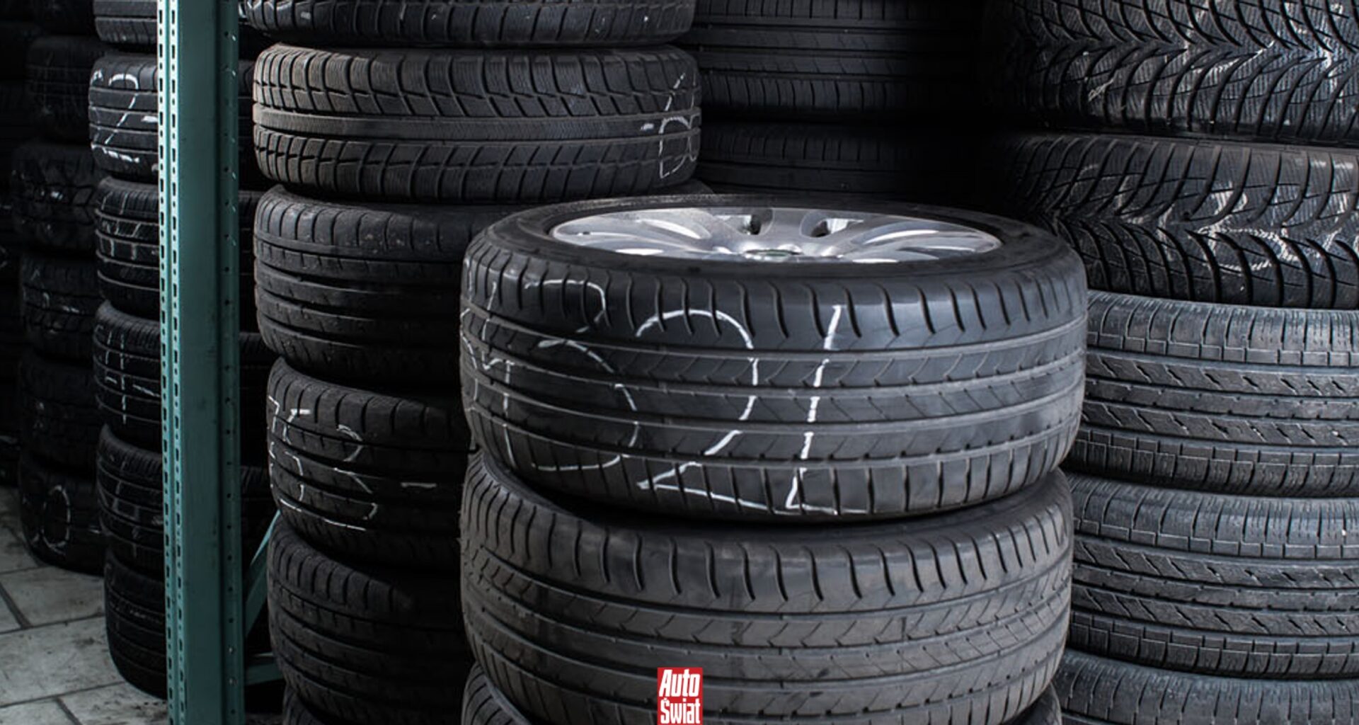 Pan Sławomir dostał 2 mln zł kary za oddanie opon. Decyzja sądu w głośnej sprawie