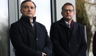 Orban wprowadził nowe prawo dla azylantów. Węgierski prawnik wyjaśnia czy przepisy pomogą Ziobrze