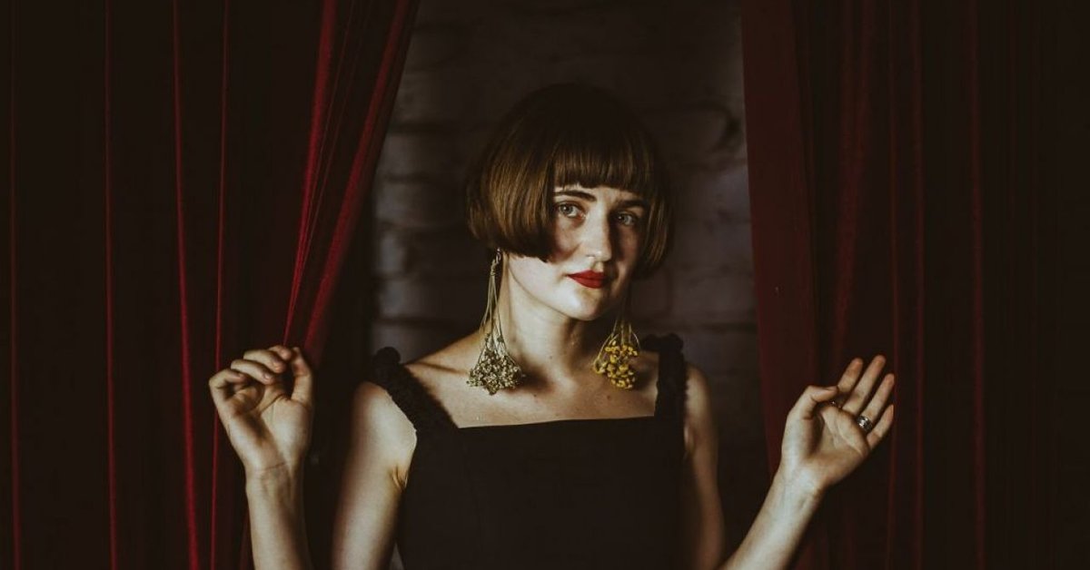 Białoruska piosenkarka i artystka multidyscyplinarna Nastassia Rydleuskaja. Warszawa, lipiec 2024 r. Zdjęcie: belsat.eu