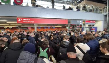 Lotnisko Modlin wraca do normalnego funkcjonowania. Apel do pasażerów