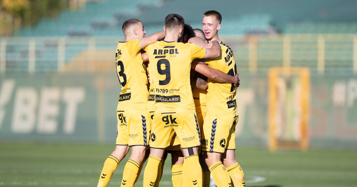 Poprzedni sezon piłkarze Lechii zakończyli na ósmym miejscu. Awans do drugiej ligi zagwarantowały sobie rezerwy Śląska