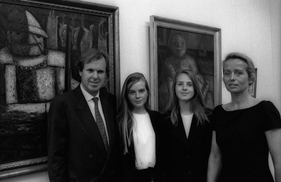 Wojciech Fibak z pierwszą żoną Ewą oraz córkami Pauliną i Agnieszką w Muzeum Narodowym w Warszawie w 1992 r. 