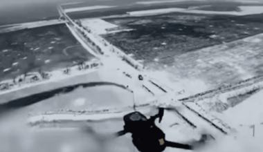 Ukraińscy spadochroniarze przechwytują rosyjskie drony… wędką - Defence24