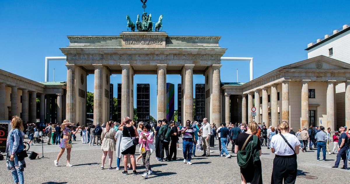 Tylu Niemców chce wyjechać z kraju