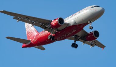 Podróż z Soczi do Petersburga zamieniła się w koszmar. Na pokładzie samolotu doszło do nieprzyjemnego incydentu (zdj. ilustracyjne)