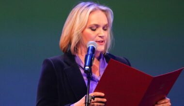 Dlaczego Dominika Chorosińska została "dziewczynką do bicia". Smutna historia eksministry kultury