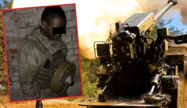 Na mniejszym zdjęciu walczący po stronie Rosji żołnierz Francis. W tle trwająca ukraińska misja bojowa w sektorze Zaporoże w Ukrainie, 20 sierpnia 2025 r.