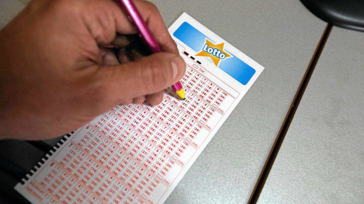 Wyniki losowania Lotto i Lotto Plus 8 stycznia. Padła jedna 'szóstka'