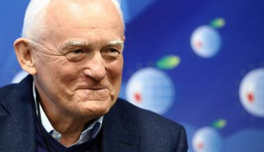 Anna Maria Żukowska nazwała Leszka Millera 'obleśnym dziadem'. Były premier odpowiedział