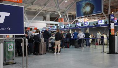 Ukrainiec zatrzymany na lotnisku Okęcie. Miał zagłuszarkę fal radiowych