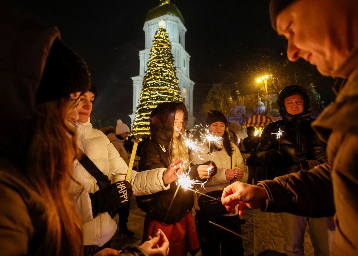 Sylwester w Kijowie w Ukrainie, przed godziną policyjną.