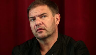 KRRiT zebrała skargi i przekonała wszystkie stacje. Chodzi o reklamę z Karolakiem