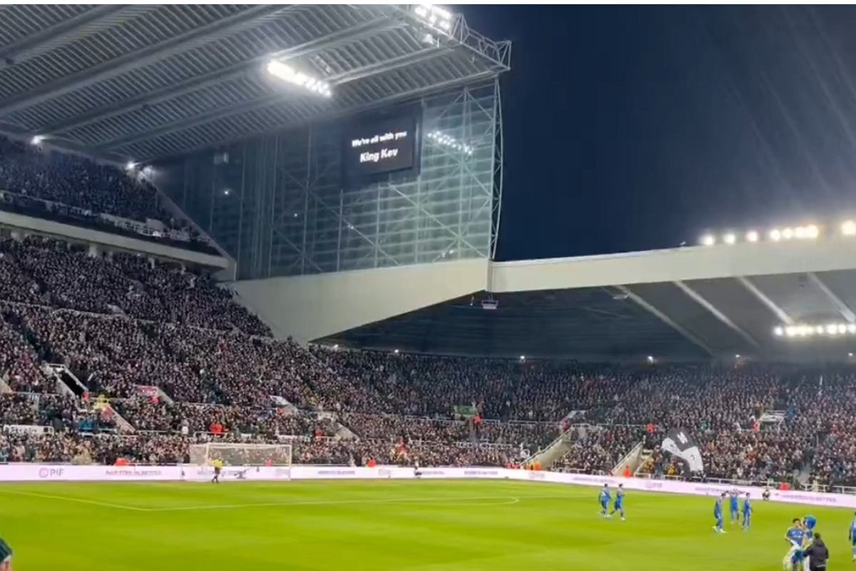 Dwukrotny zdobywca Złotej Piłki walczy ze śmiertelną chorobą. Oddali mu hołd