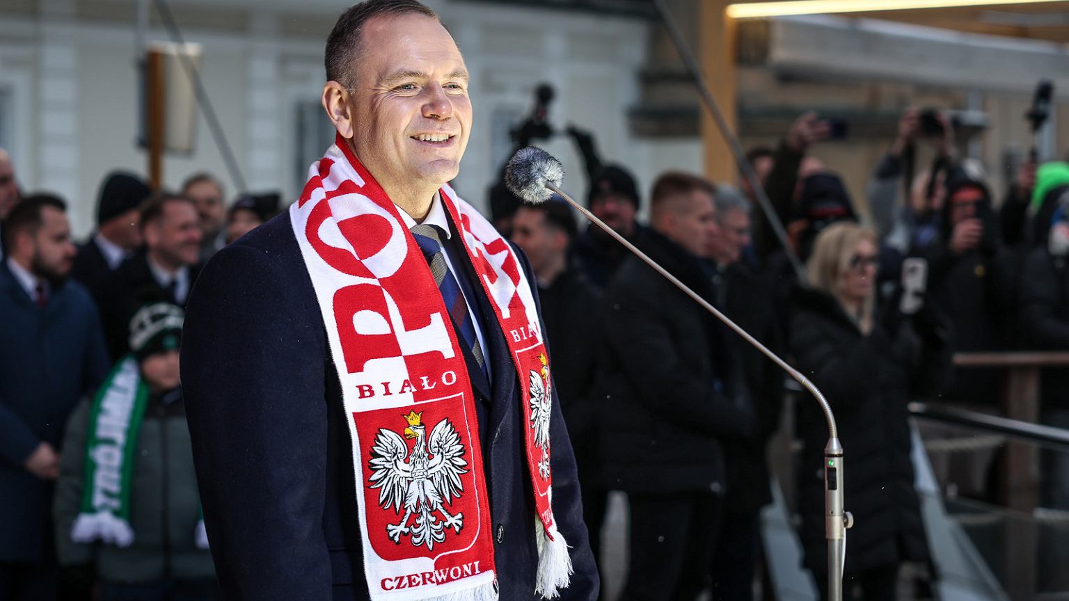 Nawrocki spotkał się na Jasnej Górze z przywódcą gangu. 'Przywitali się jak starzy znajomi'