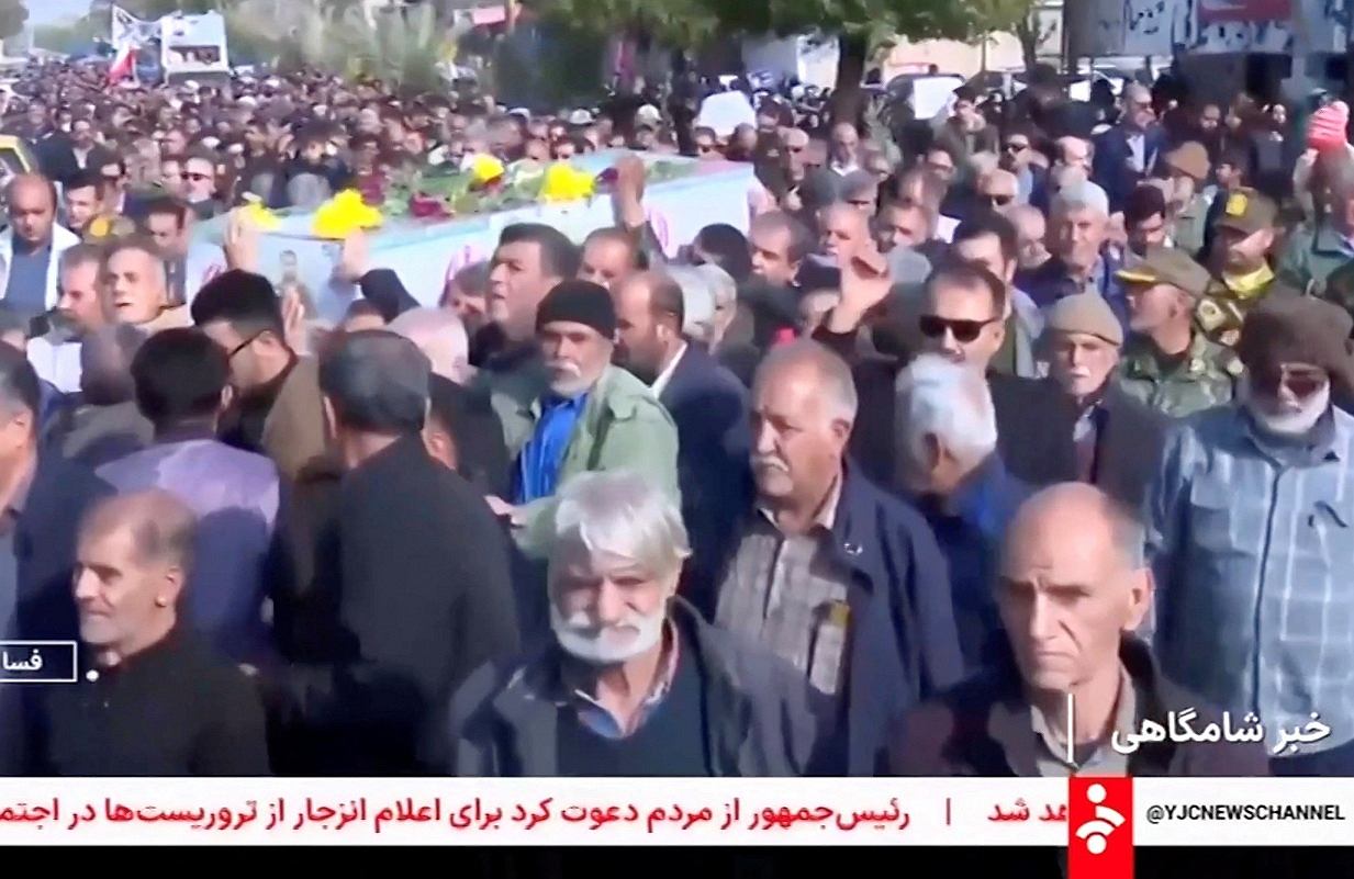 Iran przywraca internet, by uspokoić 'wojnę terrorystyczną'. Jest też zapowiedź Trumpa