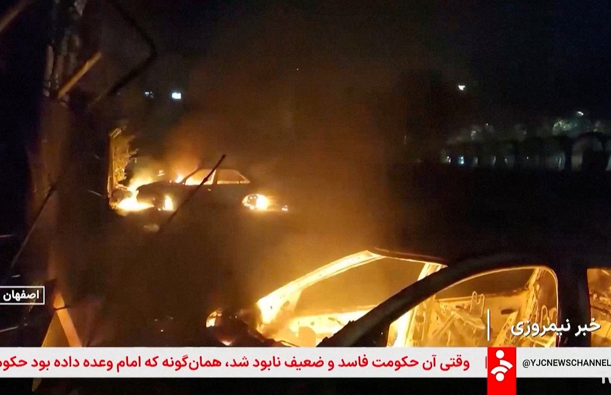 Wrze w Iranie. Zawieszono kontakty z Waszyngtonem. Media: USA ewakuują bazę wojskową