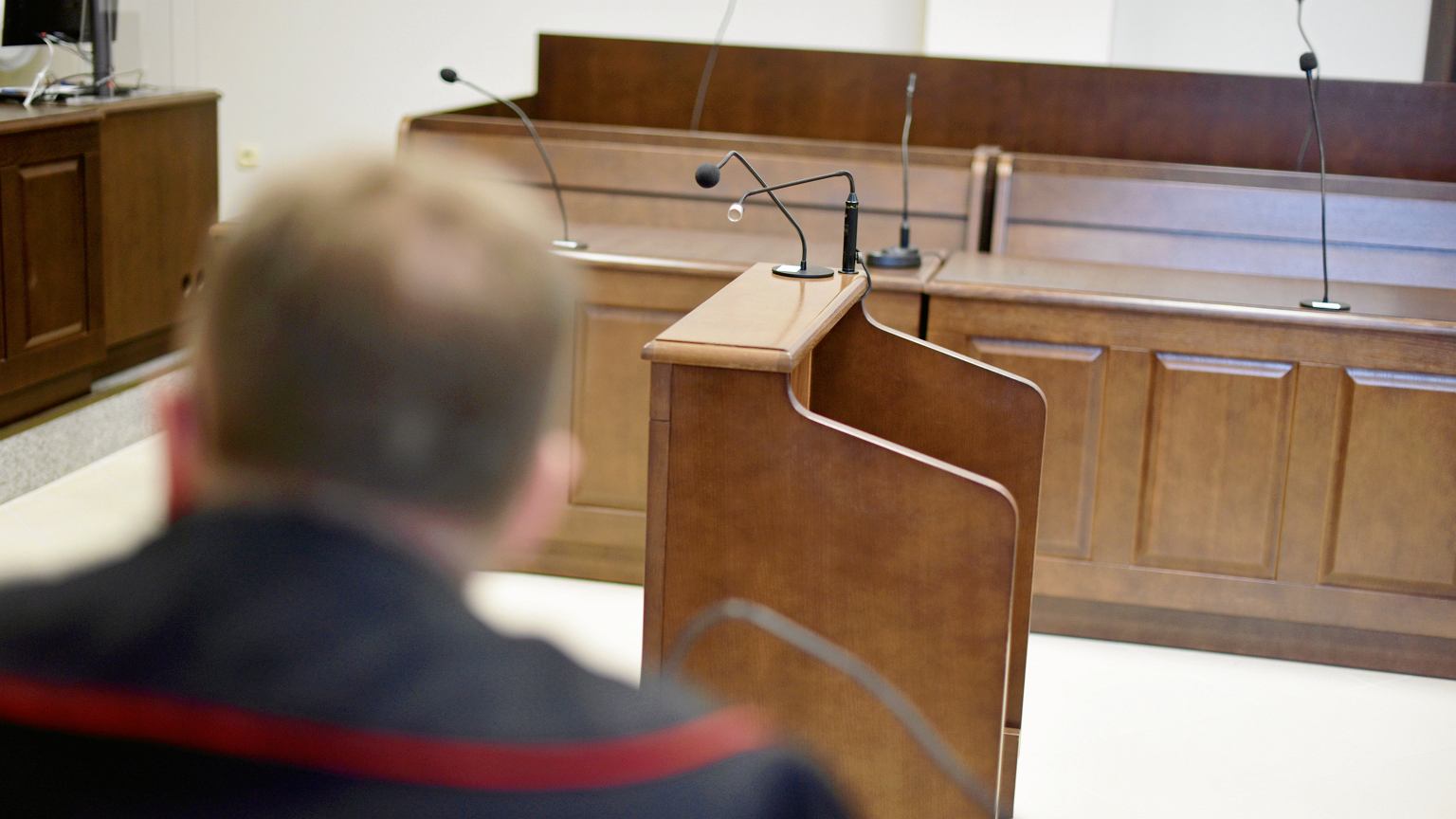 Sprawa adwokata od 'trumny na kółkach' spadła z wokandy. 'Kuriozalny błąd sądu'