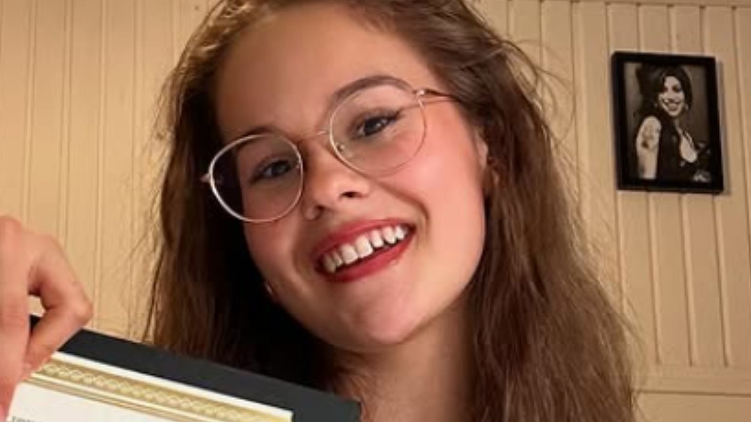 Dostała się na preselekcje do Eurowizji. Teraz Ola Antoniak mówi o kontrowersjach wokół konkursu - Plotek.pl