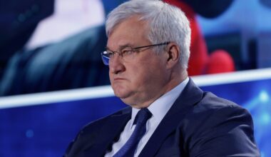 Szef MSZ Ukrainy zirytowany wpisem Czerwonego Krzyża. 'Zachęcam do opuszczenia ciepłych biur'