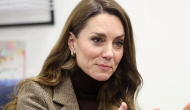 Księżna Kate zwróciła uwagę mediów. Poszło o jej fryzurę - Plotek.pl