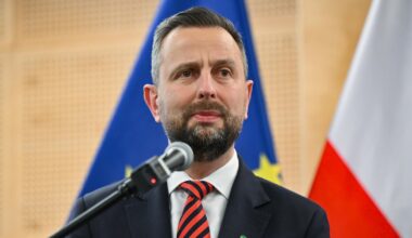 Szef MON reaguje po kontrowersyjnych słowach Donalda Trumpa o NATO. "Ta ofiara nie może być umniejszana"