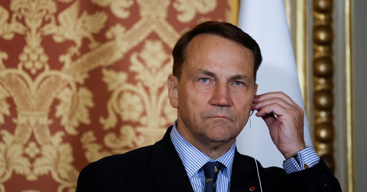 Ważne słowa Sikorskiego w Paryżu: Przechodzimy do realizacji - Wiadomości z kraju i ze świata - Dziennik.pl