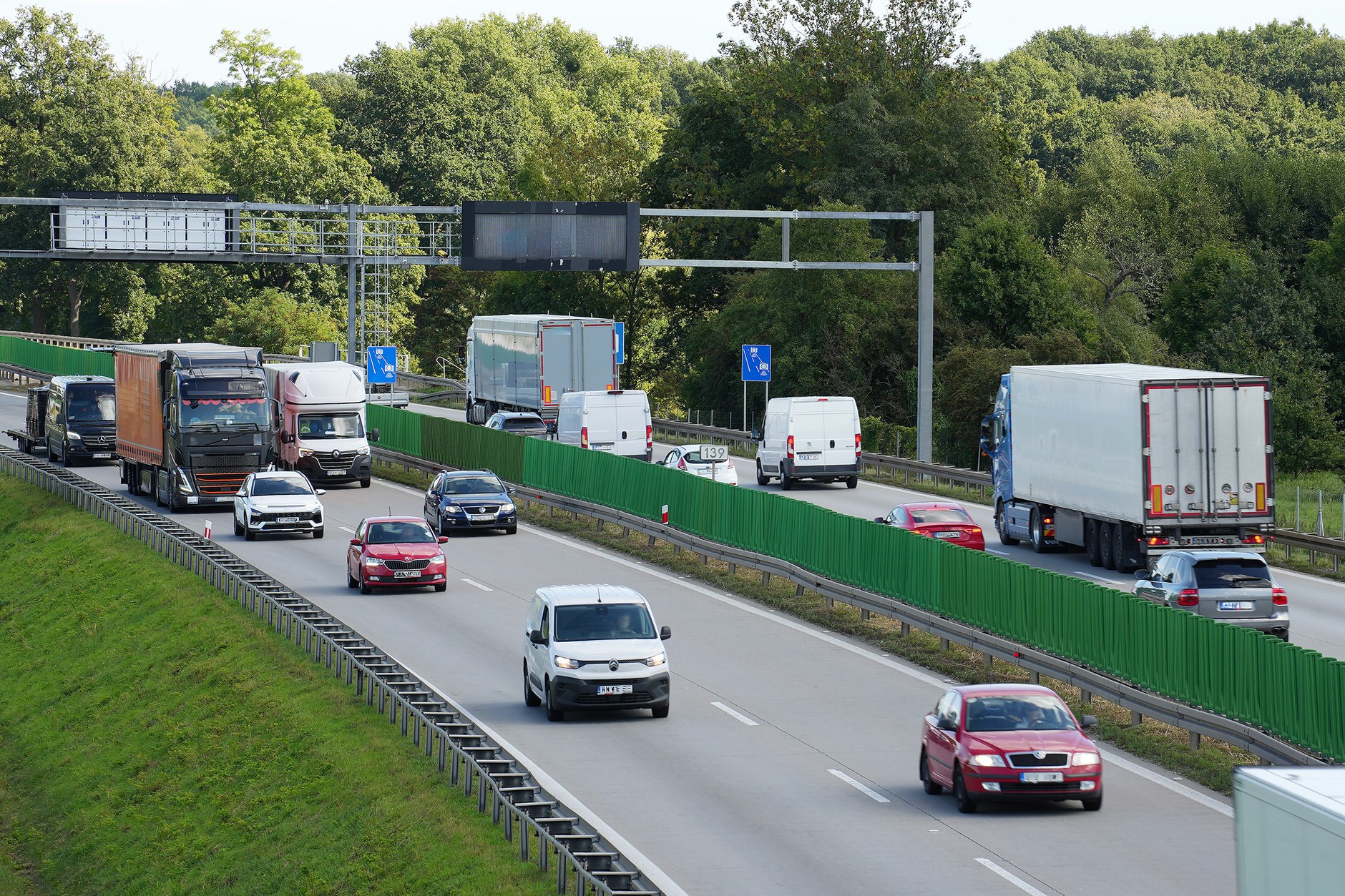 Odcinkowy pomiar prędkości na A4 pomiędzy węzłami Kąty Wrocławskie i Pietrzykowice