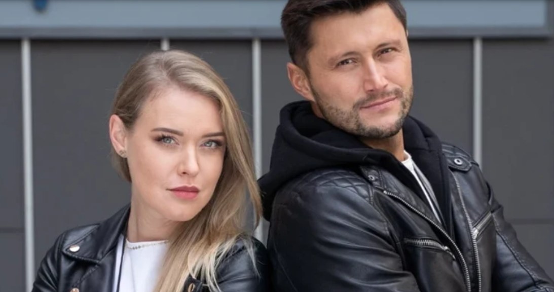 "Gliniarze": to już 20. sezon kultowego serialu. Jacek Rozenek dołącza do obsady