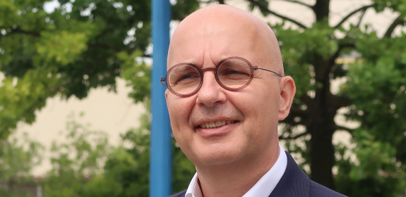 Informacja w mediach społecznościowych przed raportem giełdowym. Kontrowersje wokół wpisu posła Kropiwnickiego - miedziowe.pl