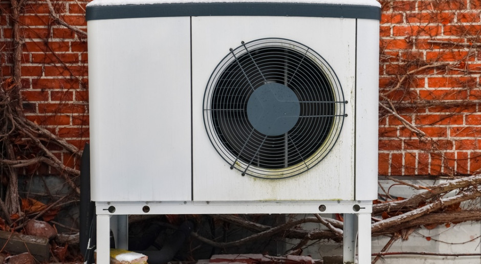 Tyle prądu zużywa pompa ciepła przy -20°C. Wiemy, ile to kosztuje [WYLICZENIA]