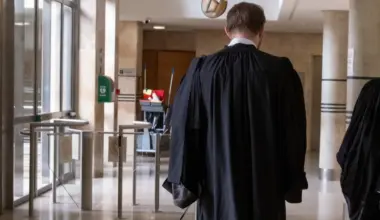 Korytarz sądowy, zdjęcie ilustracyjne