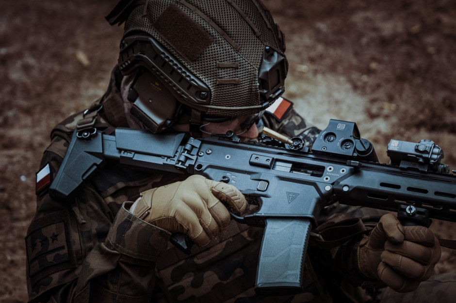 Miliardy na obronność pod znakiem zapytania. Trwa polityczna wojna. "Nie jestem w stanie sobie wyobrazić"