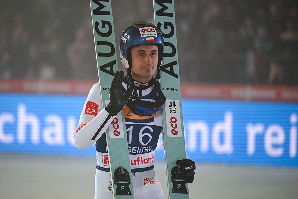 Wpadka polskiego skoczka. Potem wypalił przed kamerami - SportoweFakty