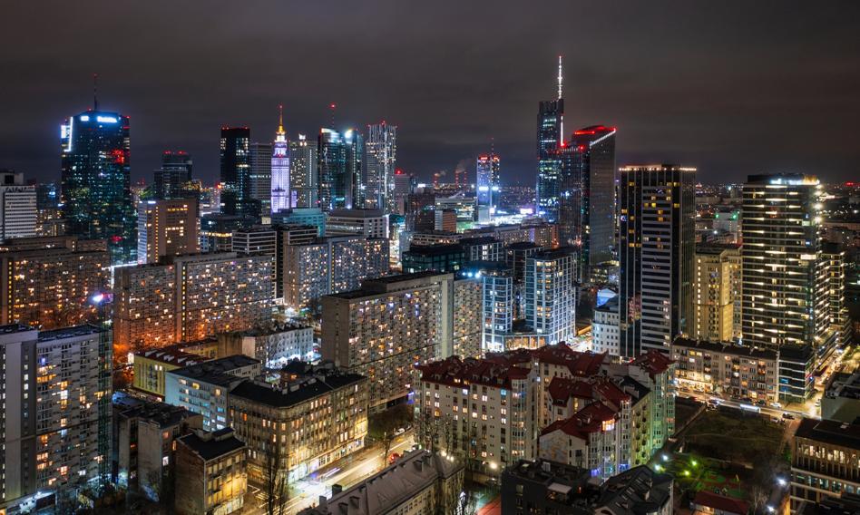 Inwestycyjny boom w Warszawie. Polska stolica wyprzedza Paryż i Berlin