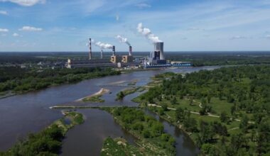 Ceny węgla w Polsce spadają. Energetyka i ciepłownictwo z nowymi stawkami