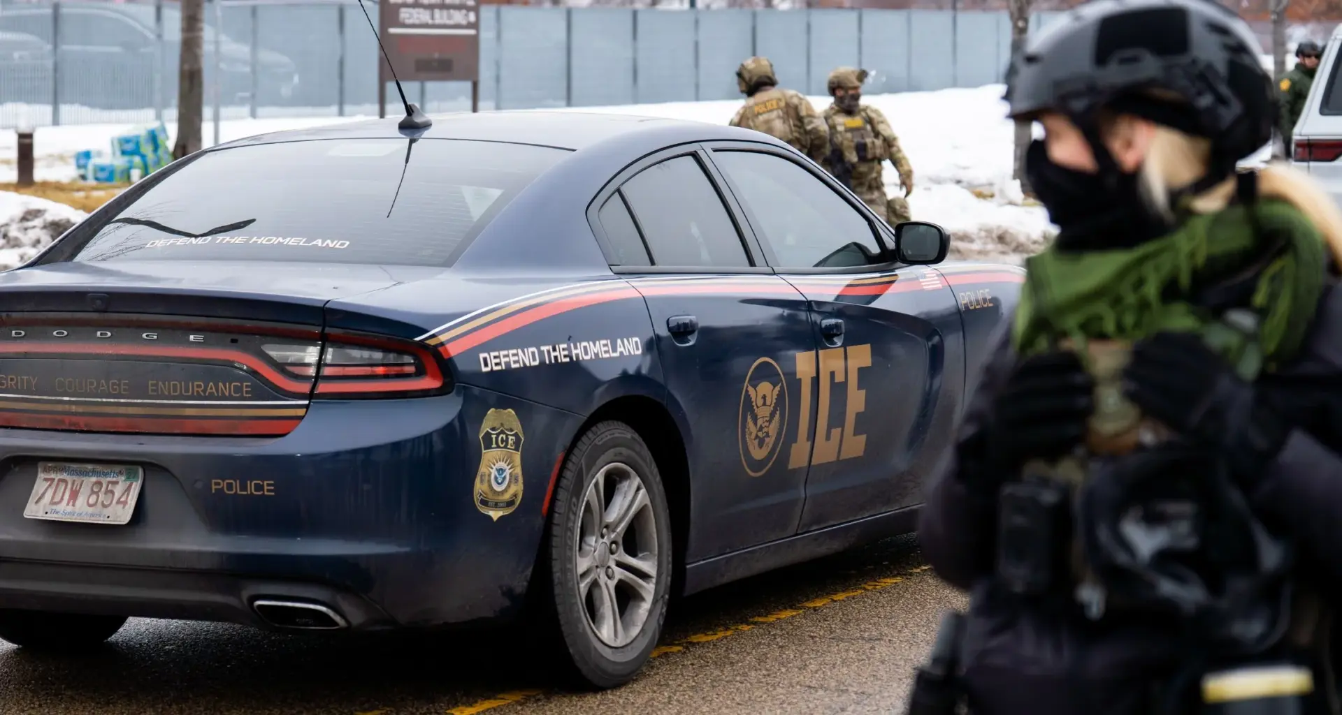 Funkcjonariusze ICE w Minneapolis