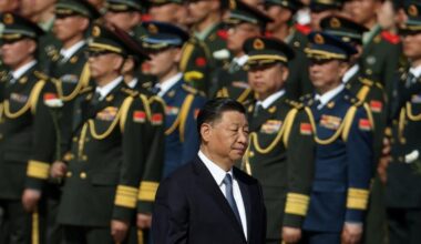 „Ekstremalna paranoja” w Pekinie. Xi Jinping usuwa generałów ze strachu