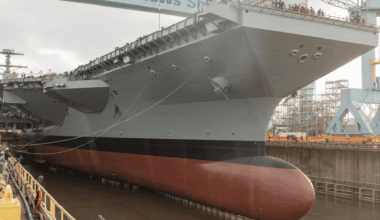 Nowy amerykański lotniskowiec na testach