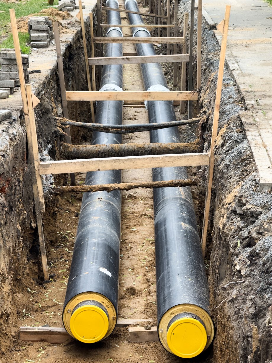 Podziemne rury ciepłownicze