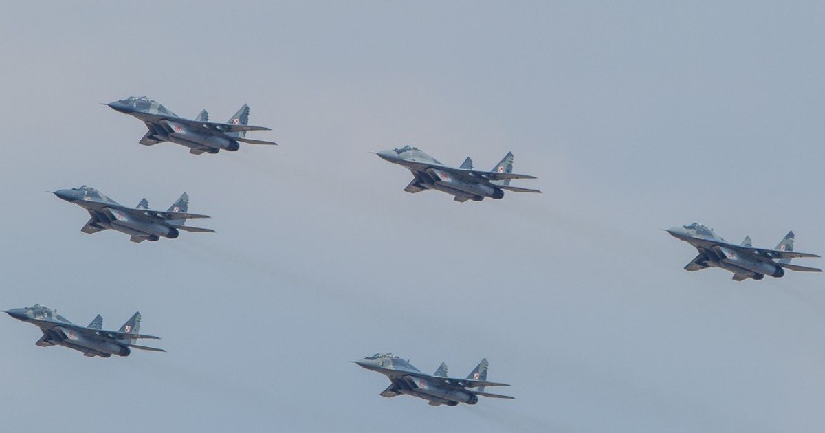 Polska poderwała myśliwce. Poranny komunikat wojska - Fakt