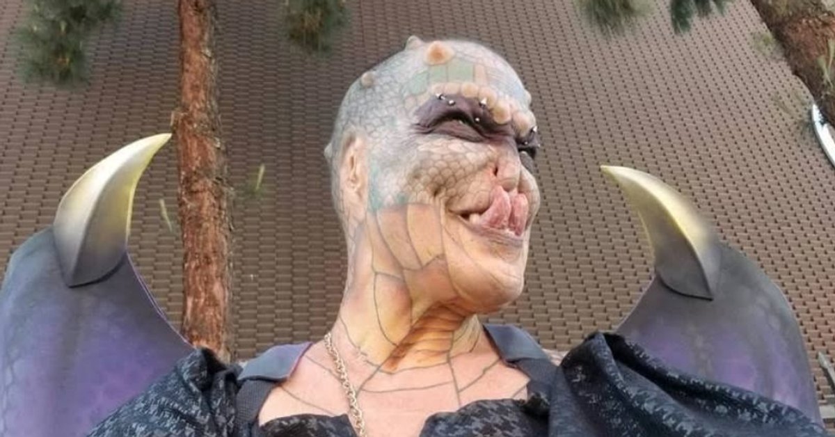 Była prezeska banku chciała upodobnić się do smoka. Swoim wyglądem budzi grozę