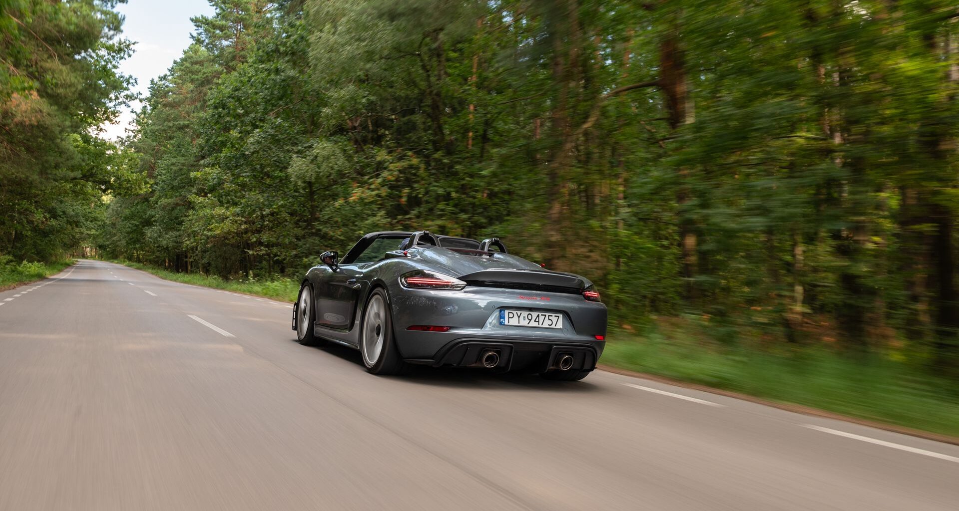 W grudniu w Europie sprzedano więcej elektryków niż benzyniaków