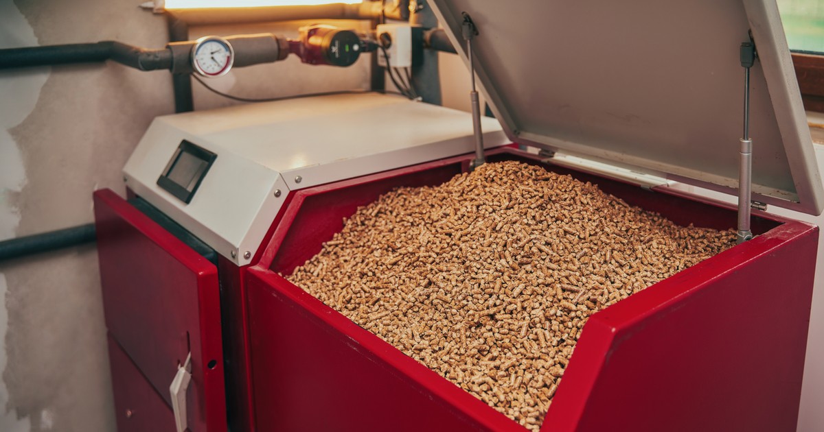 Pellet znika ze sklepów w Polsce. Mrozy i popyt wywołały kryzys