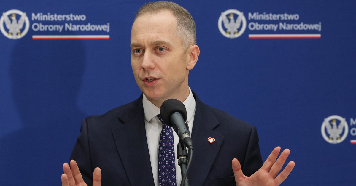 Wiceszef MON atakuje człowieka Nawrockiego. Mówi o "byciu na kolanach" - Onet